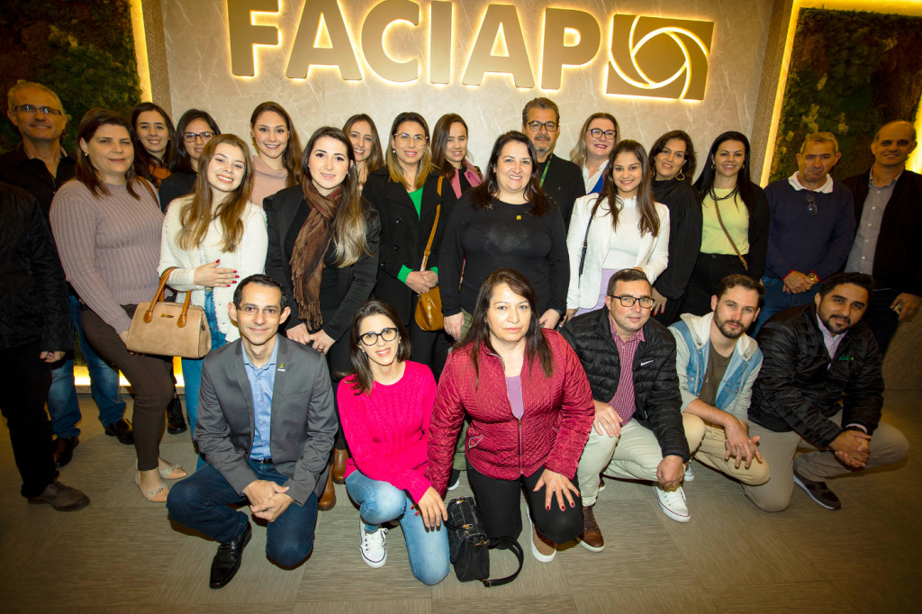 Líderes da Cacispar visitam a Faciap