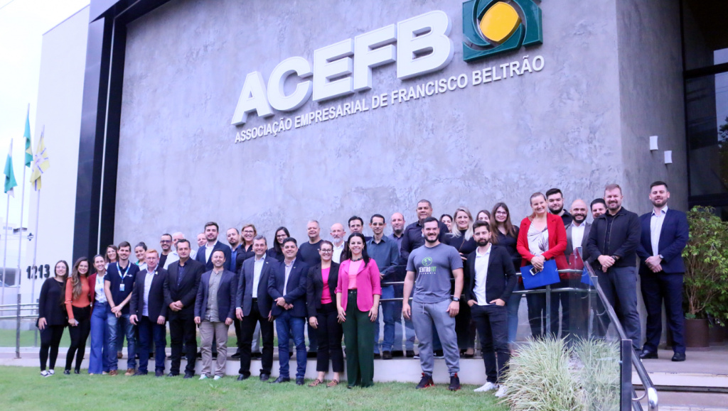 Cacispar e Sebrae/PR e vão promover a inovação em negócios tradicionais