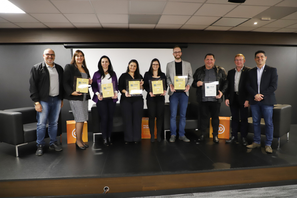 Cacispar e cinco associações empresariais do Sudoeste recebem certificado de excelência em gestão