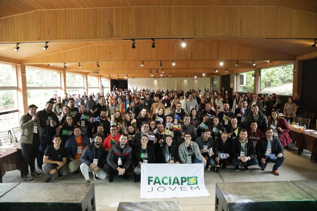 Encontro reúne mais de 250 jovens empreendedores, em Francisco Beltrão