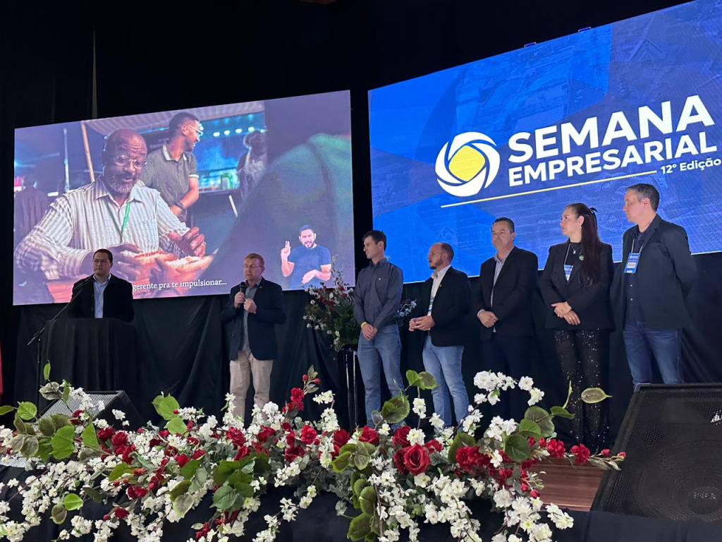 Cacispar marca presença na Semana Empresarial de Mangueirinha