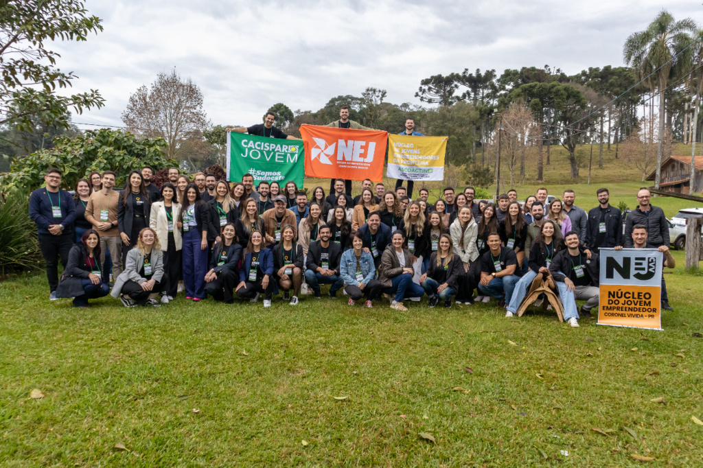 Jovens empreendedores reuniraam-se em Coronel Vivida para a realização da AGE da Cacispar Jovem