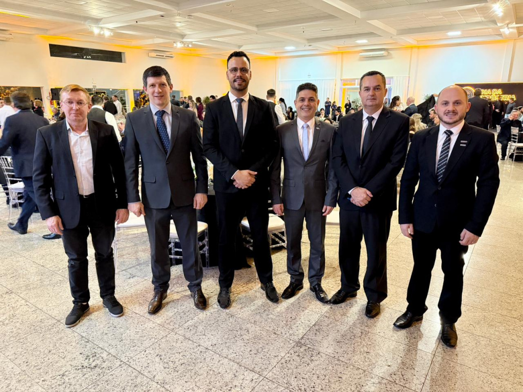 Cacispar presente nas homenagens do Dia da Indústria