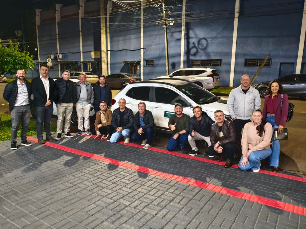 Cacispar realizou reunião mensal com presidentes das ACEs e diretoria em Francisco Beltrão